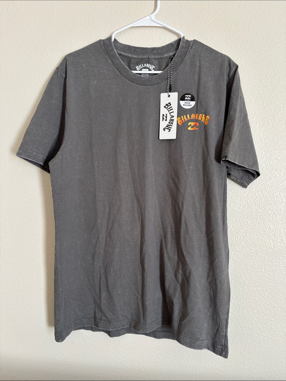 NWT Wave Washed Billabong Short Sleeve Grey Graphic Tee Shirt Size Large